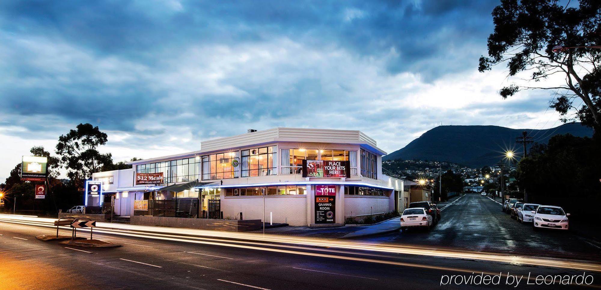 Nightcap At Carlyle Hotel Derwent Park Esterno foto