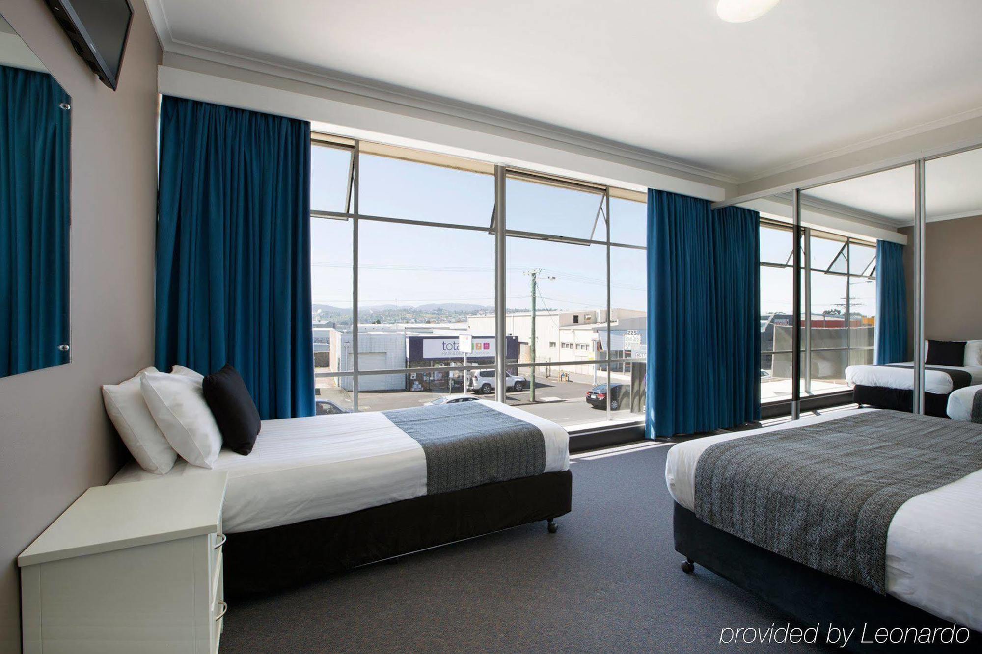 Nightcap At Carlyle Hotel Derwent Park Esterno foto