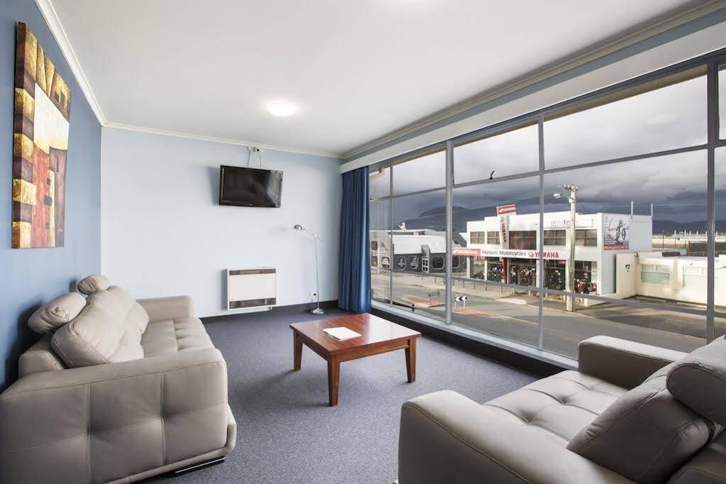 Nightcap At Carlyle Hotel Derwent Park Esterno foto
